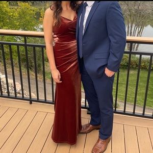 Revelry bridesmaid dress. Color: Terracotta.